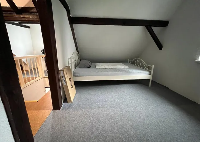 Mehrere Zimmer In Erster Lage